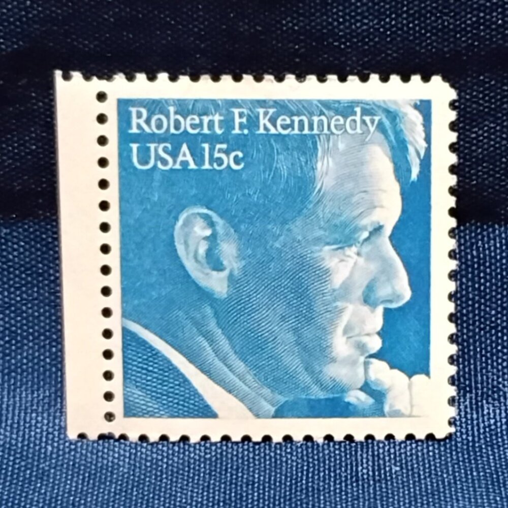 Uncirculated USA 1979 Robert F. Kennedy 15 Cent Stamp!!